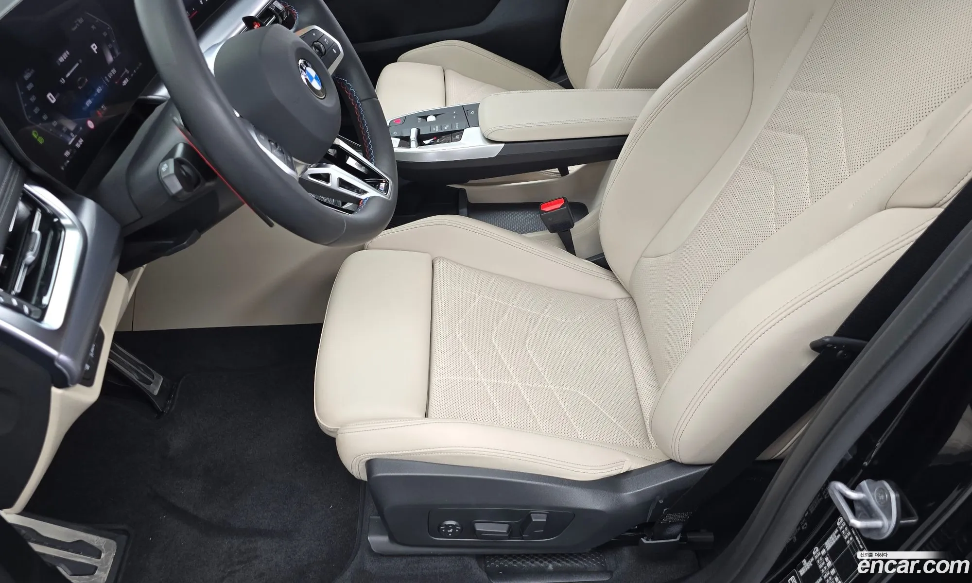BMW X1 2025 WBA11EF07S5216372 — 25