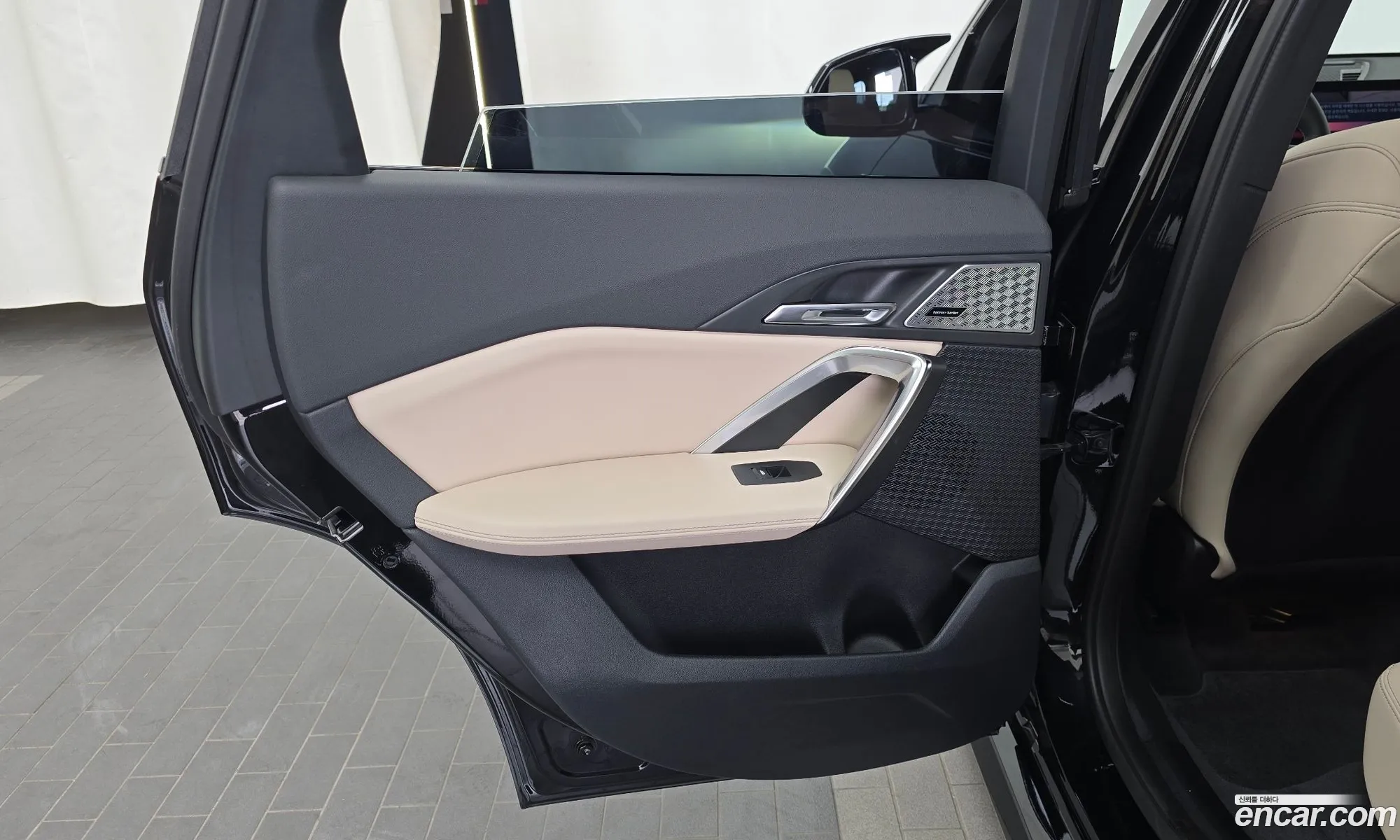 BMW X1 2025 WBA11EF07S5216372 — 11