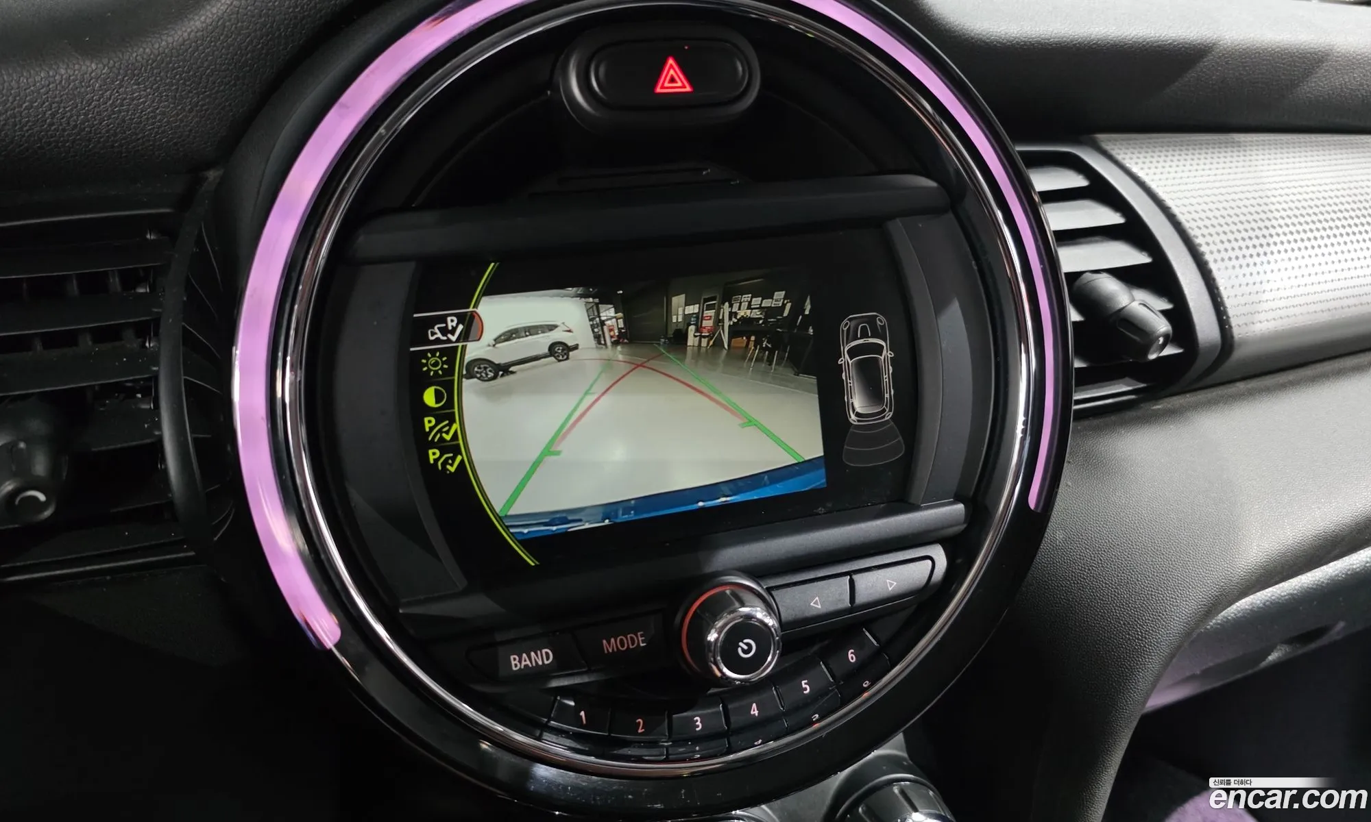 Mini Cooper 2017 — 19
