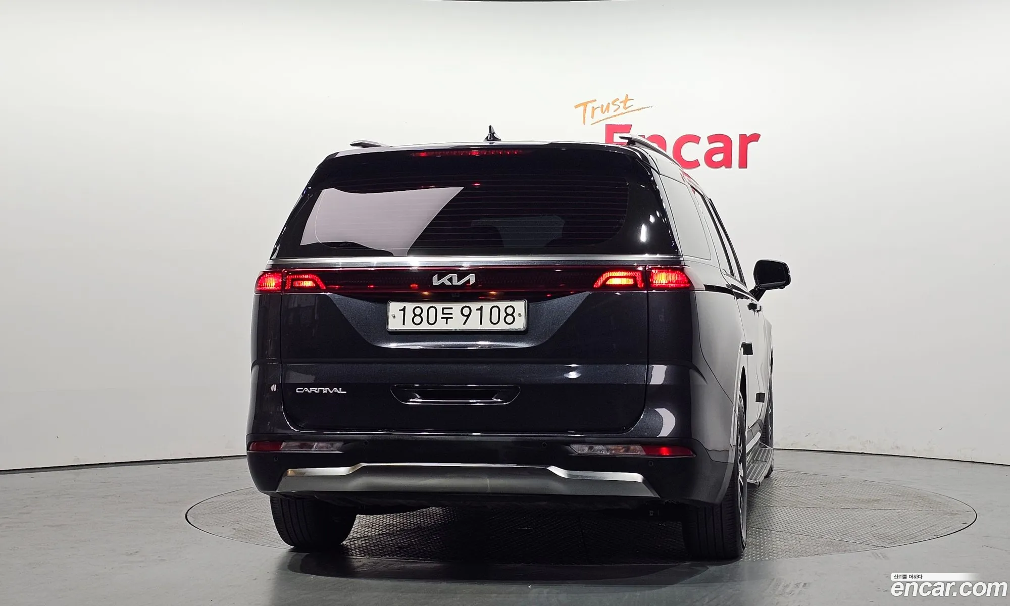 Kia Carnival 2023 — 3