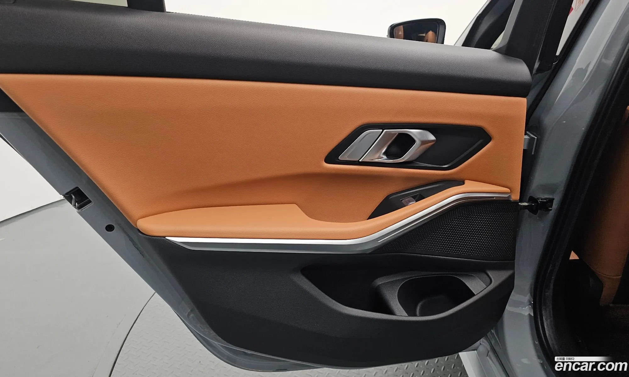 BMW 3 Series 2023 WBA31FU05PFN92104 — 28
