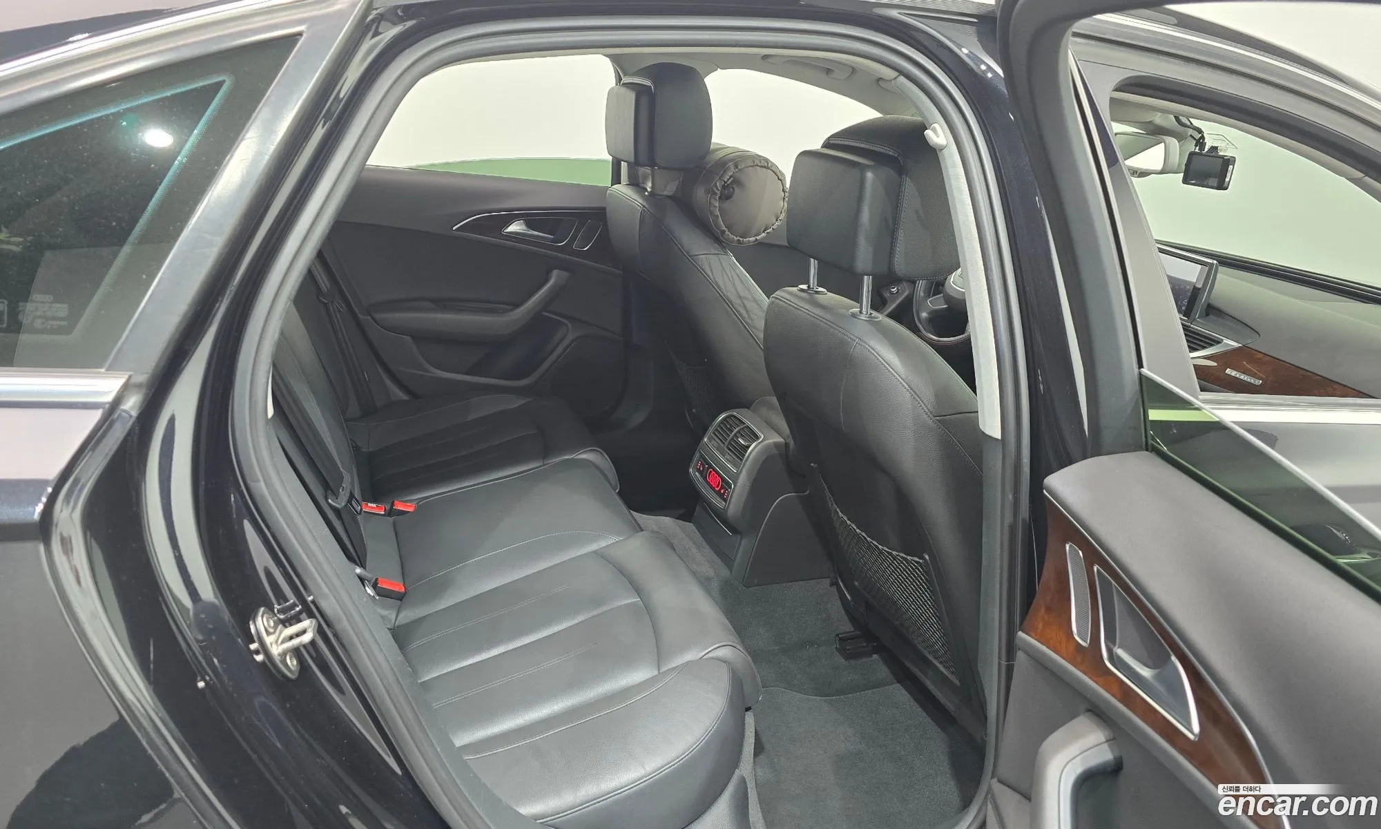Audi A6 2014 — 2