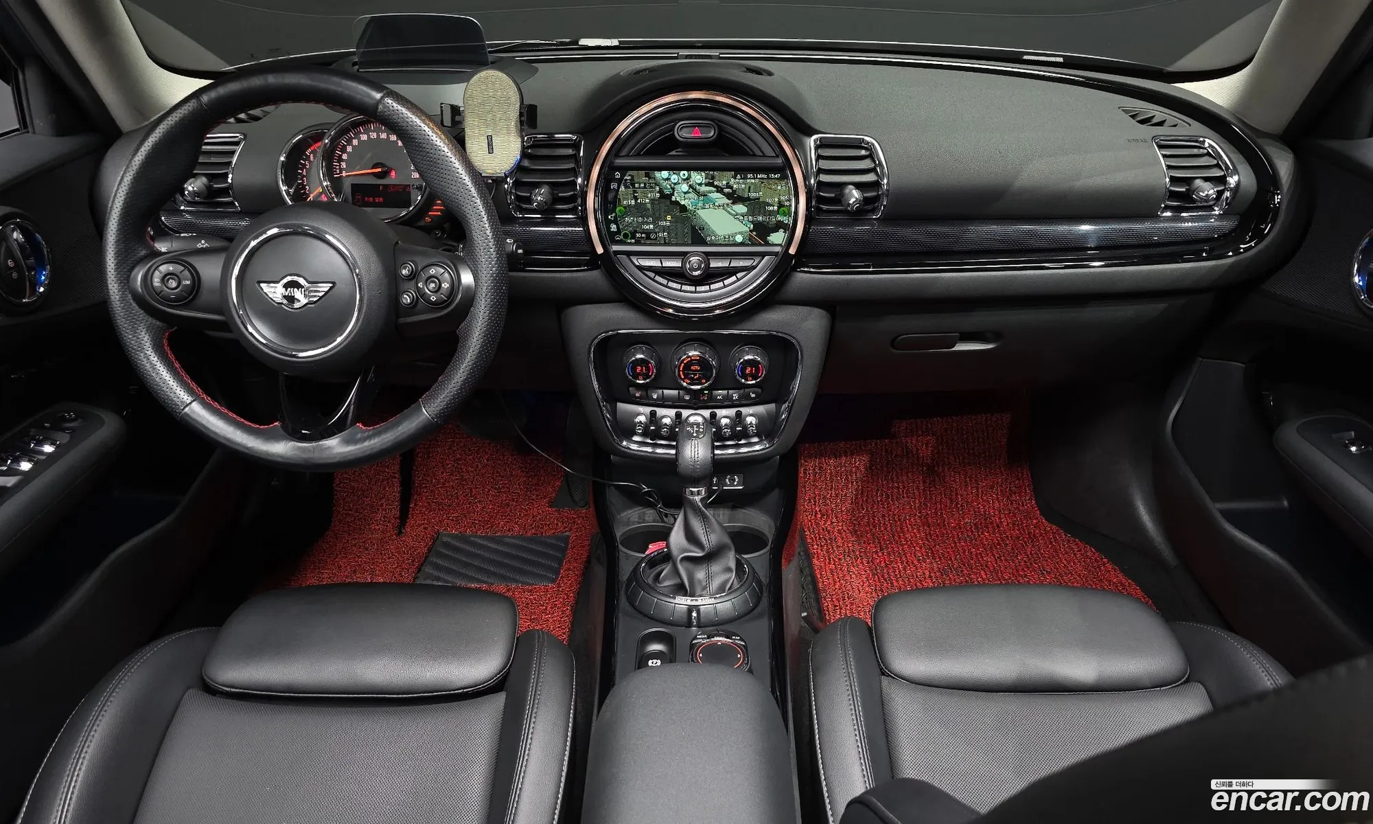 Mini Cooper Clubman 2017 WMWLN5109J2G10866 — 29