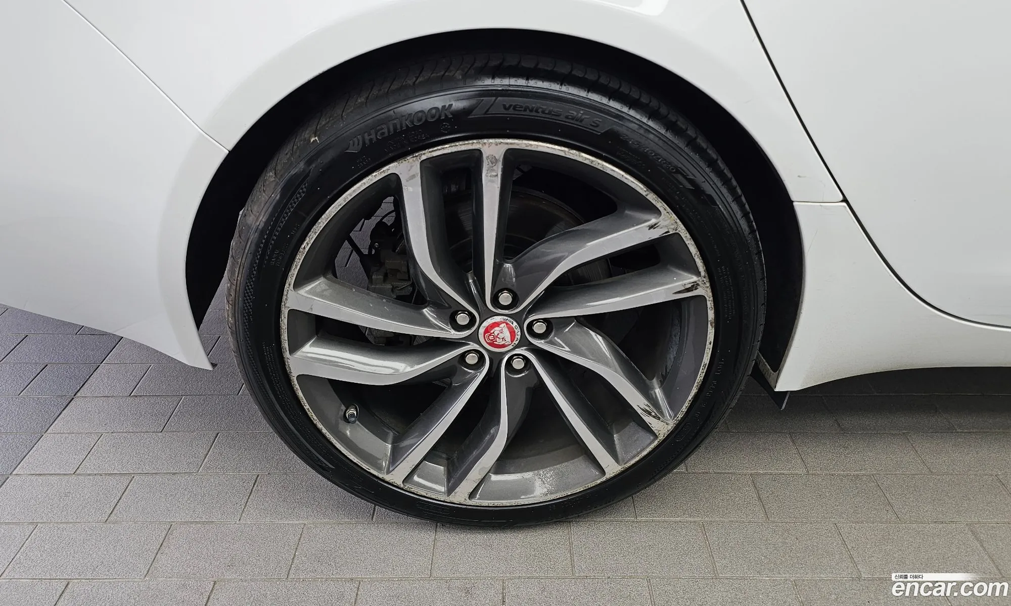 Jaguar XF 2017 SAJBB4BK2HCY27177 — 8