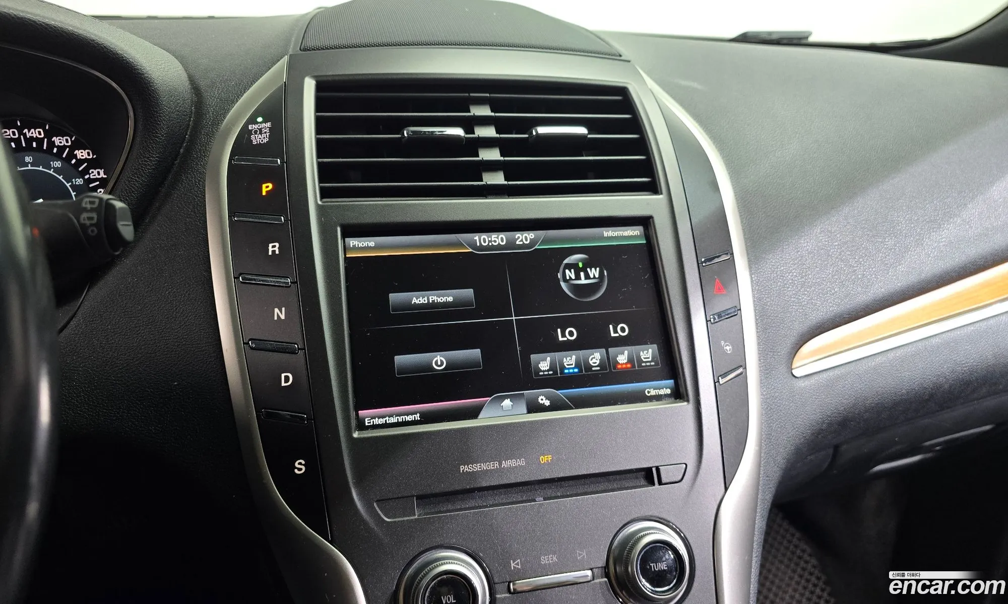 Lincoln MKC 2015 5LMCJ2A93FUJ17634 — 9
