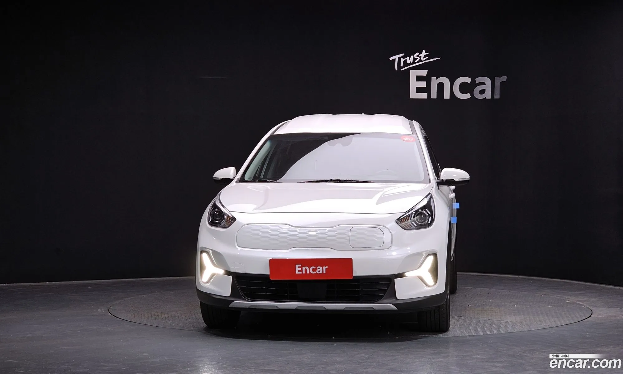 Kia Niro Plus 2022 — 3