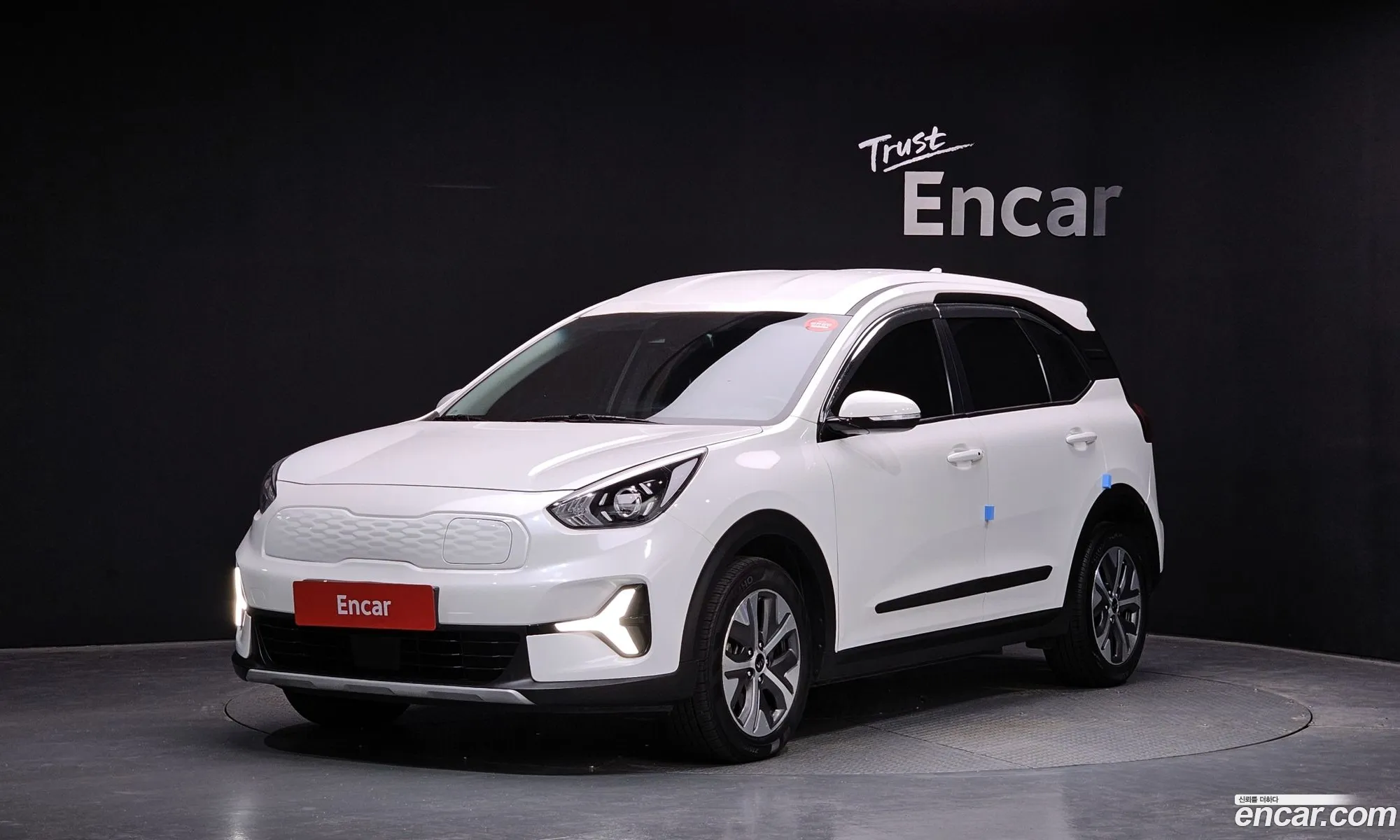 Kia Niro Plus 2022 — 2