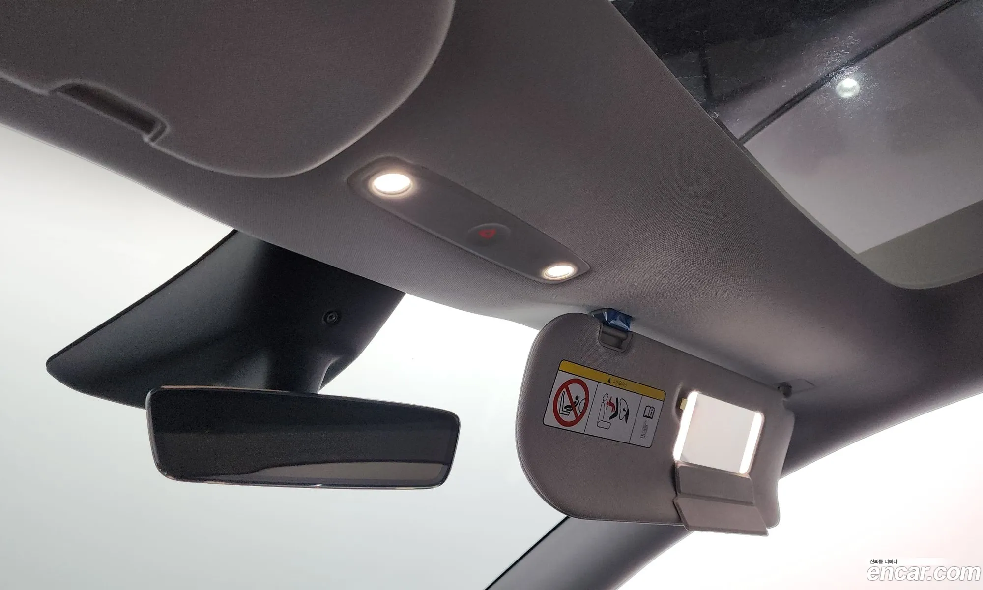 Tesla Model Y 2025 LRWYGCFJ1SC137270 — 9
