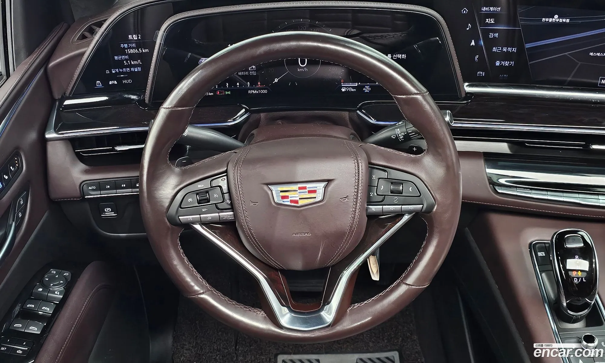 Cadillac Escalade 2023 — 16