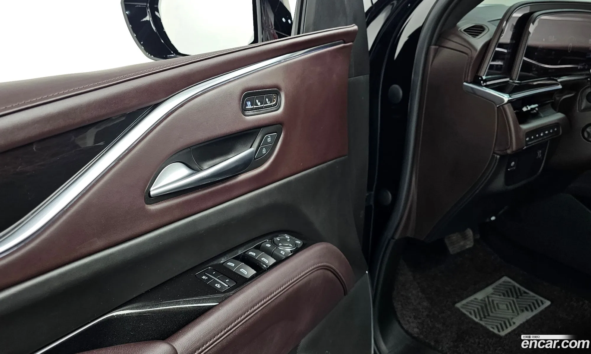 Cadillac Escalade 2023 — 2