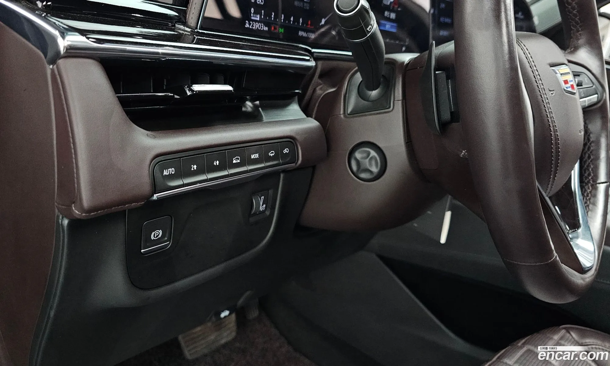 Cadillac Escalade 2023 — 8