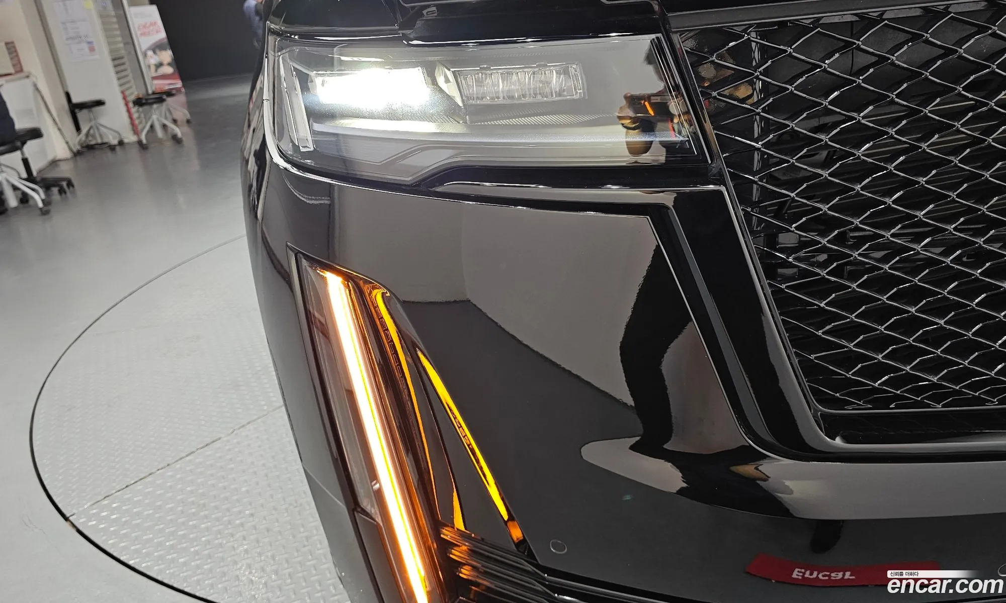 Cadillac Escalade 2023 — 21