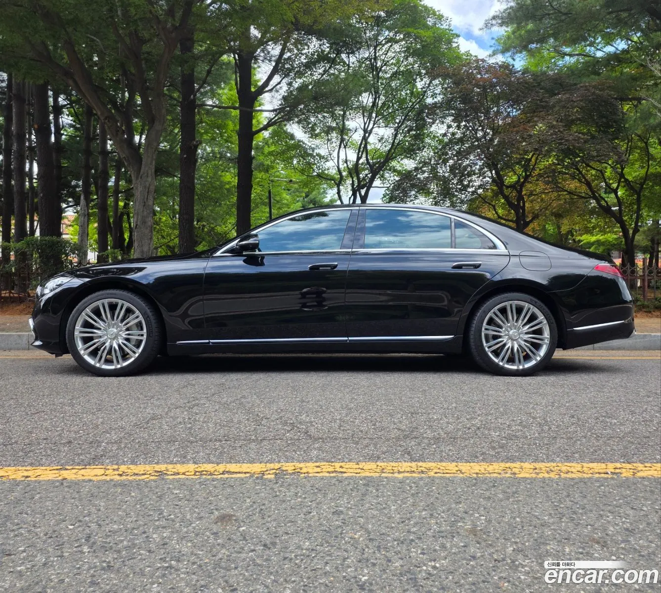 Mercedes-Benz S-Class W223 2023 — 8