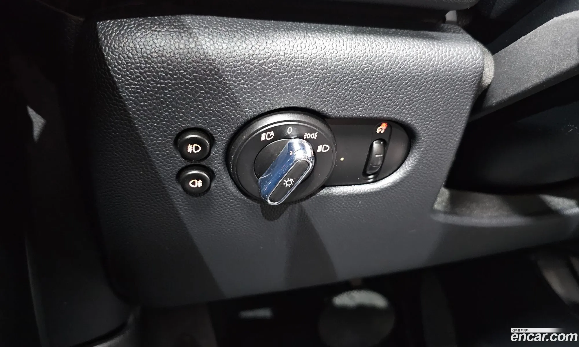 Mini Cooper 2019 WMWXV7102L2L83002 — 12