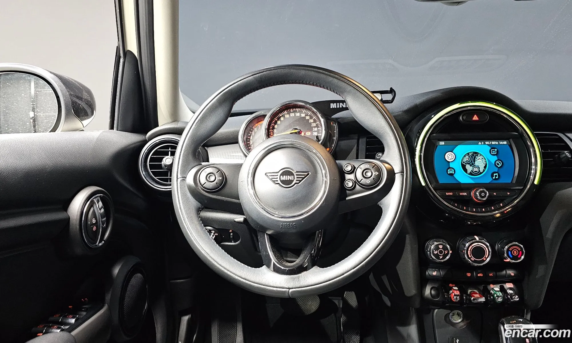 Mini Cooper 2019 WMWXV7102L2L83002 — 6