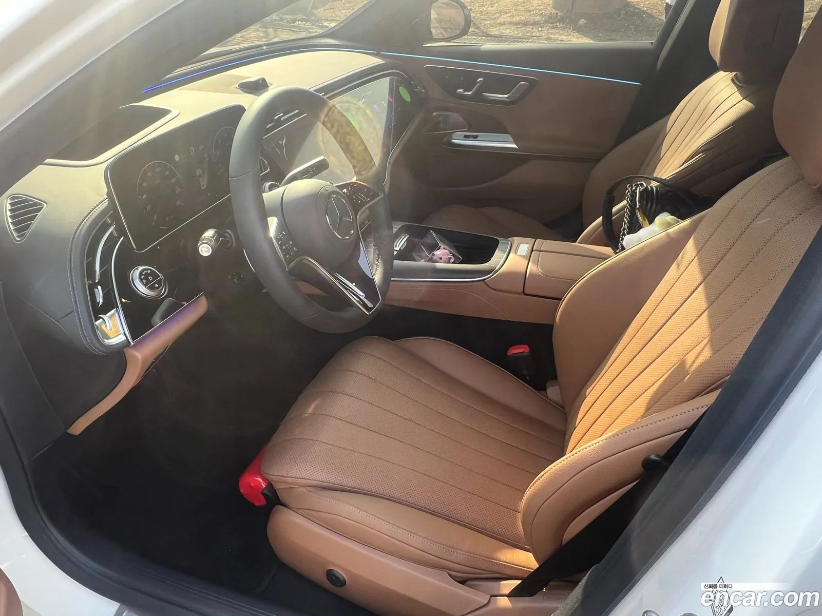 Mercedes-Benz E-Class W214 2026 — 13