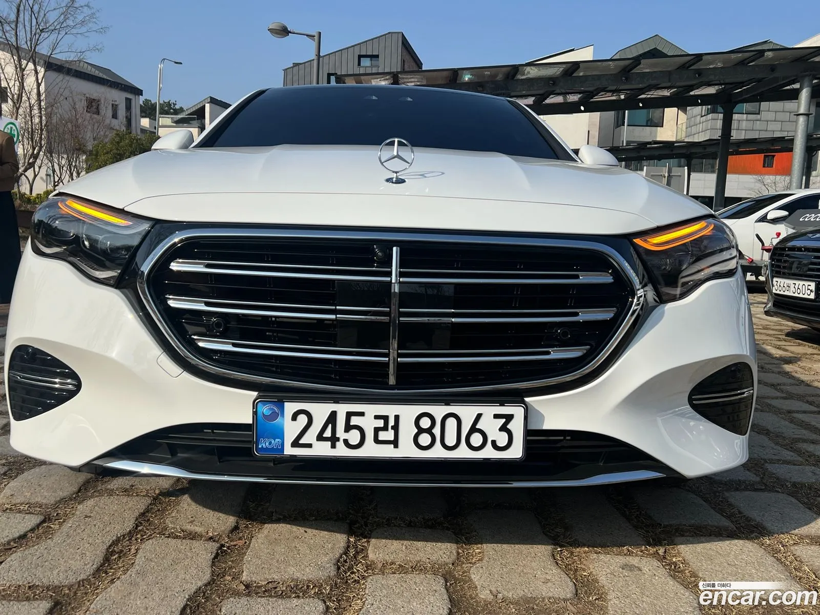 Mercedes-Benz E-Class W214 2026 — 15