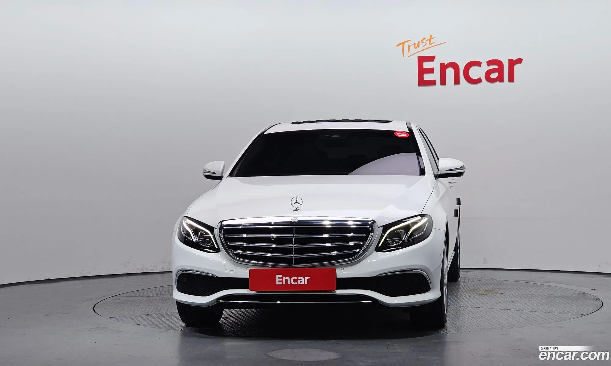 Mercedes-Benz E-Class W213 2019 WDDZF0EB5KA695594 — 11