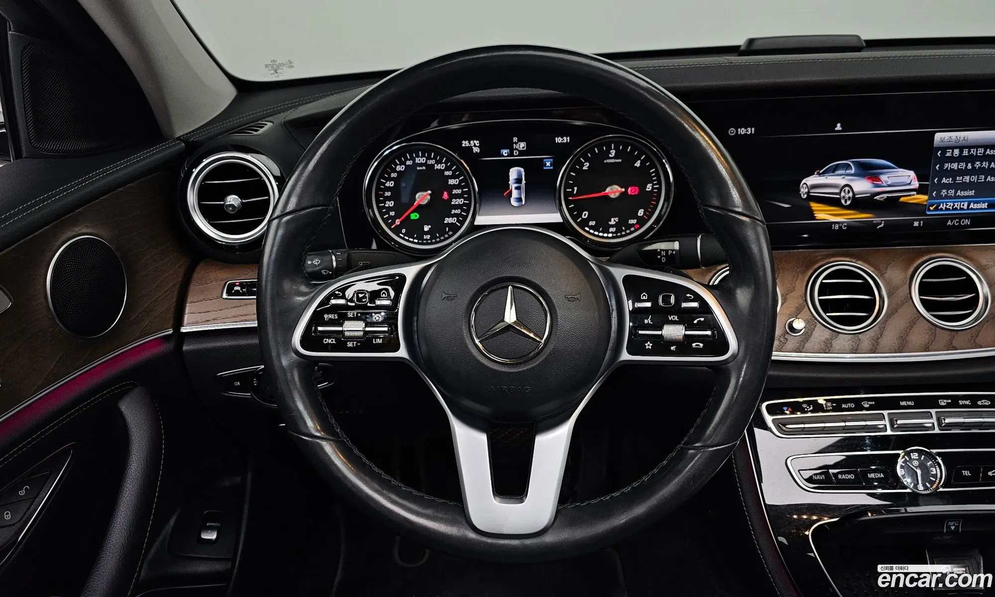 Mercedes-Benz E-Class W213 2019 WDDZF0EB5KA695594 — 9