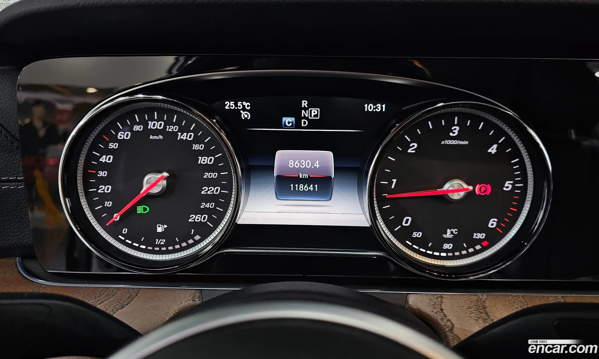 Mercedes-Benz E-Class W213 2019 WDDZF0EB5KA695594 — 6