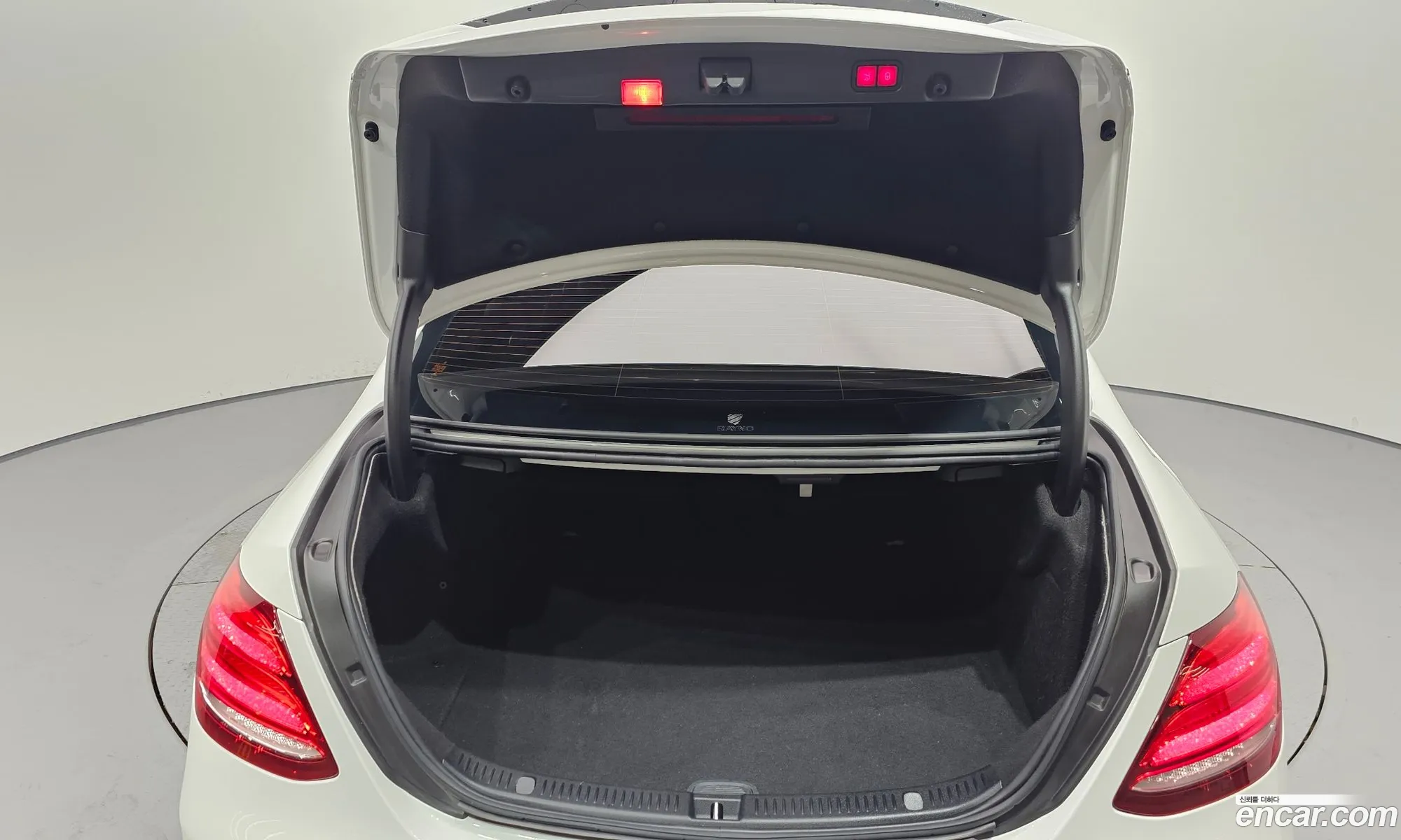 Mercedes-Benz E-Class W213 2019 WDDZF0EB5KA695594 — 15