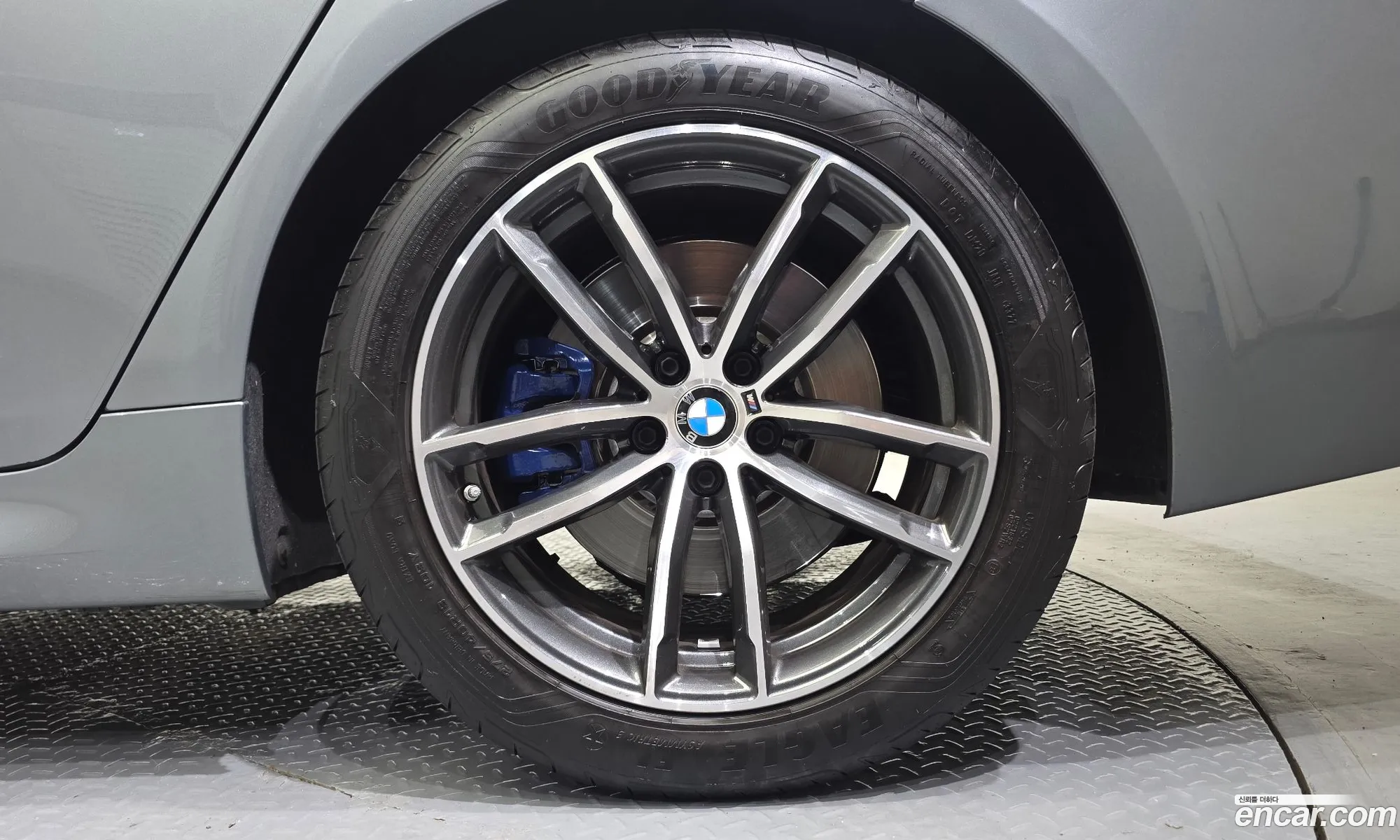 BMW 5 Series 2022 — 30