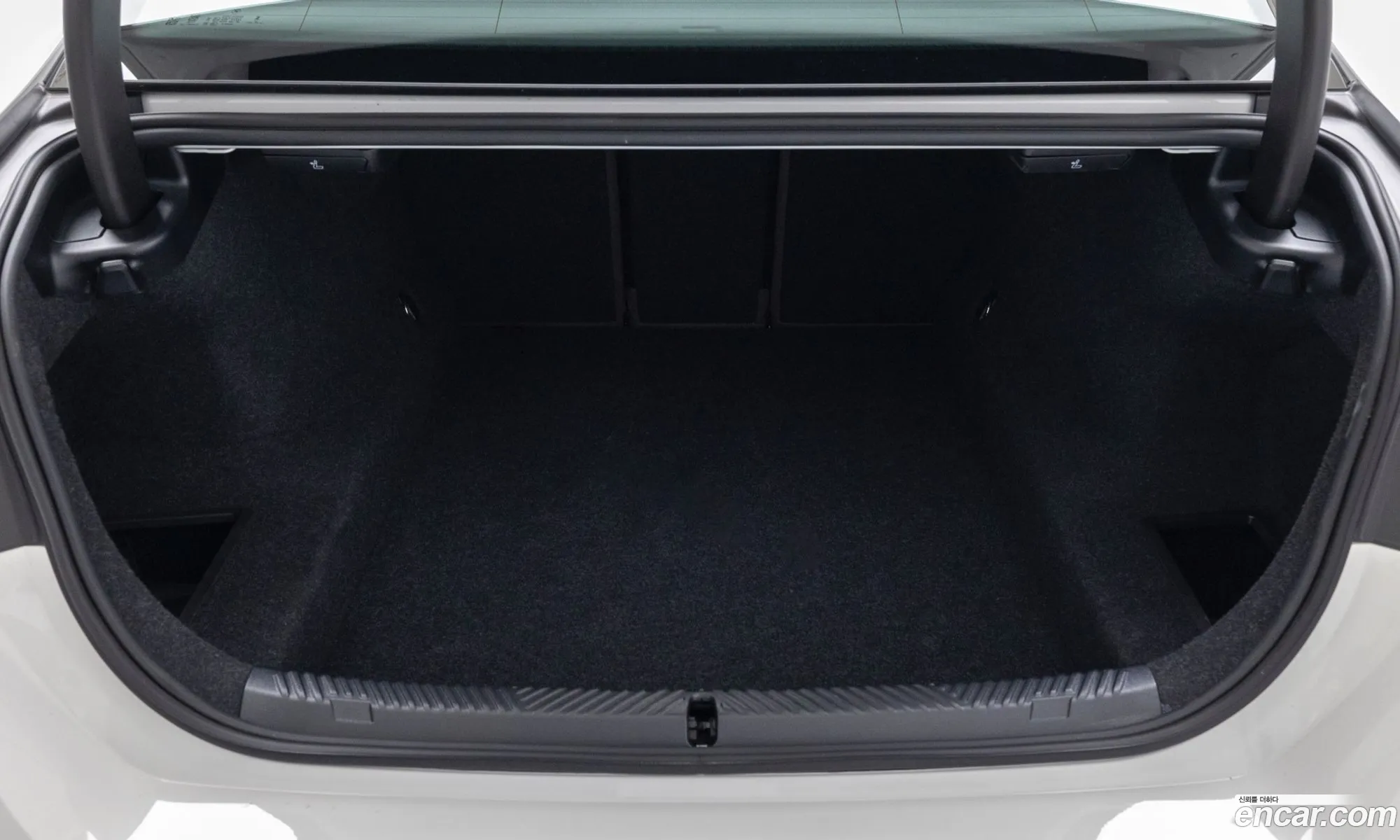 BMW 5 Series 2025 — 5