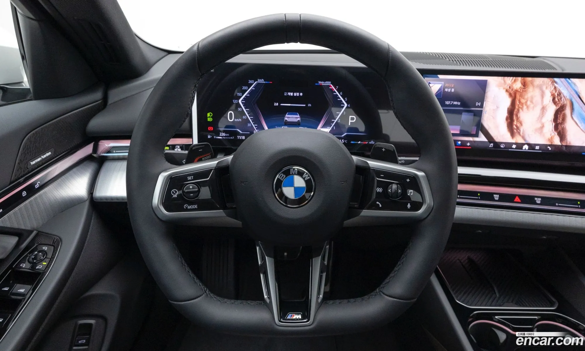 BMW 5 Series 2025 — 9