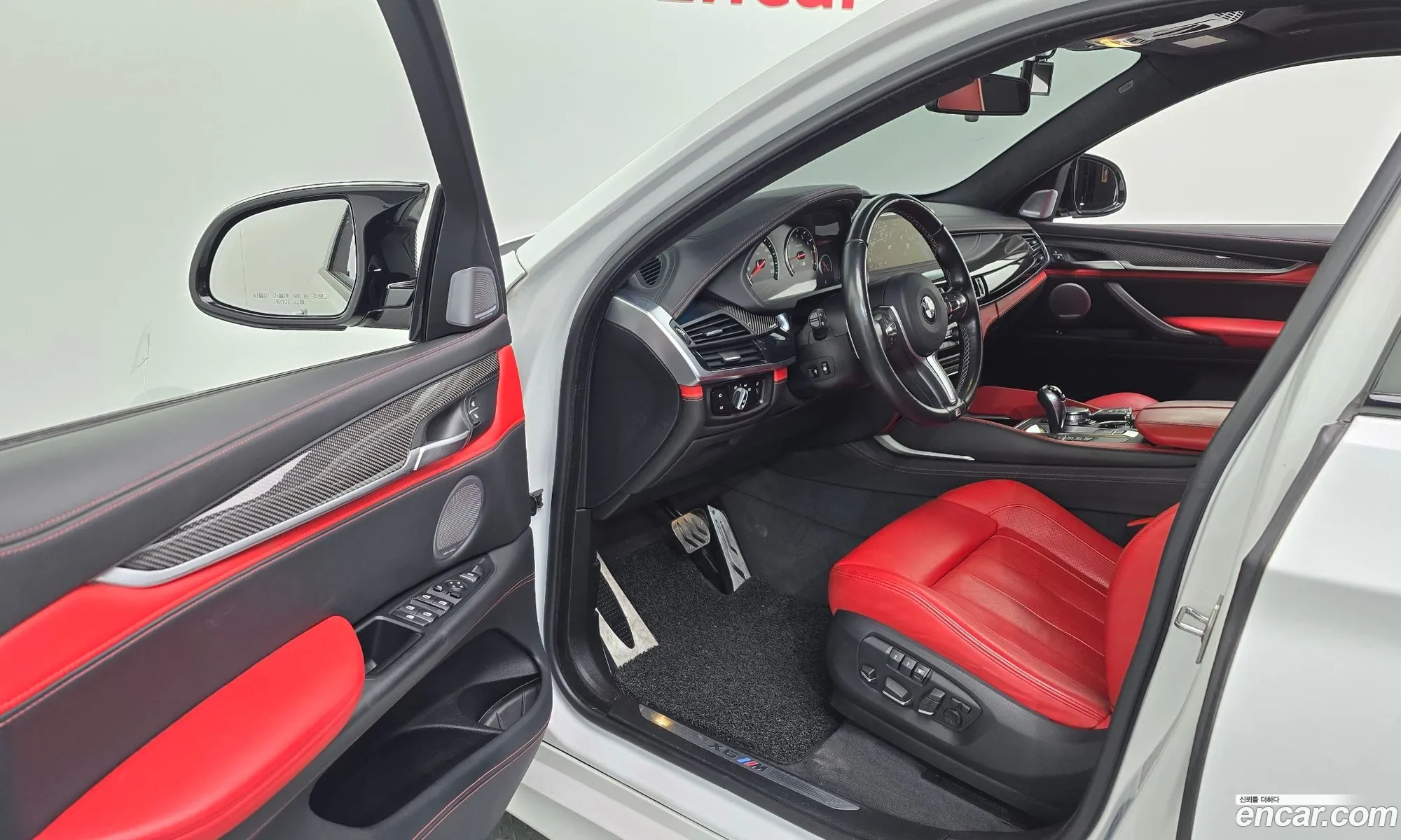 BMW X6 M 2017 11111111111111111 — 25
