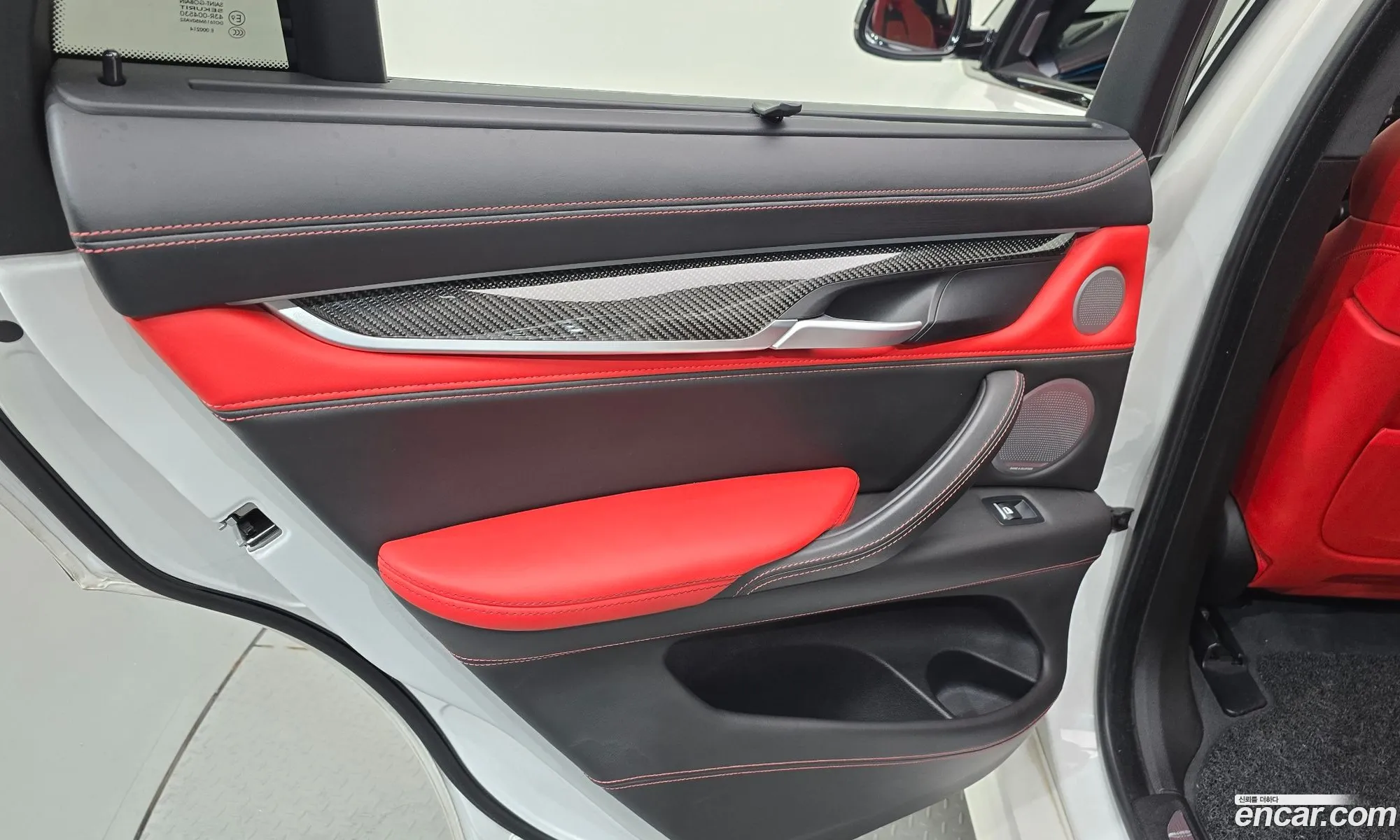 BMW X6 M 2017 11111111111111111 — 17