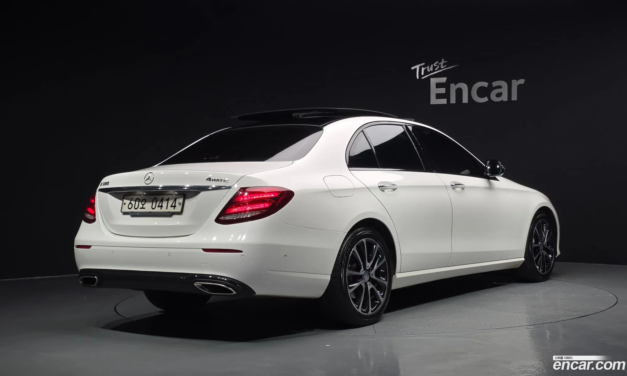 Mercedes-Benz E-Class W213 2016 — 20