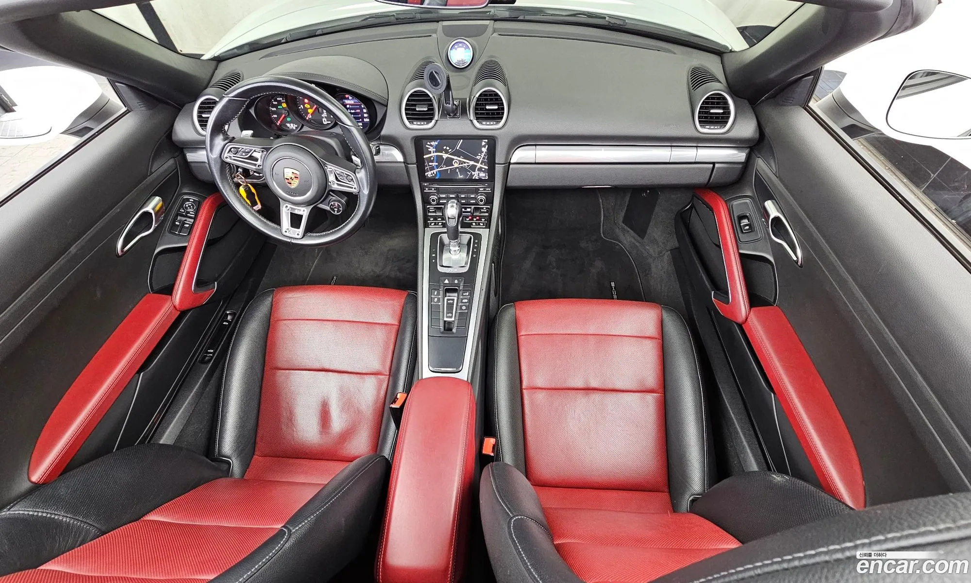 Porsche 718 Boxster 2019 WP0CA2987KS213632 — 15