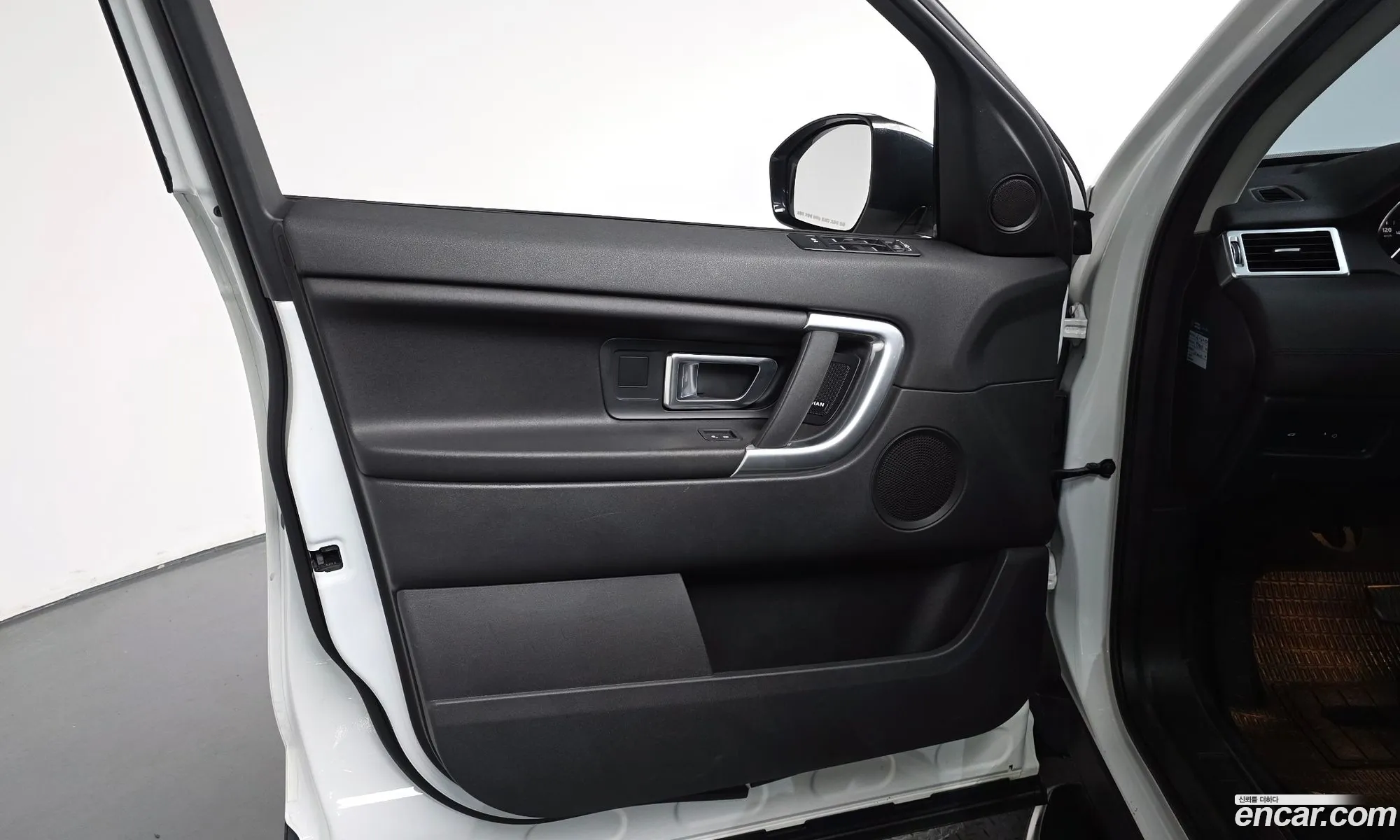 Land Rover Discovery Sport 2017 — 20