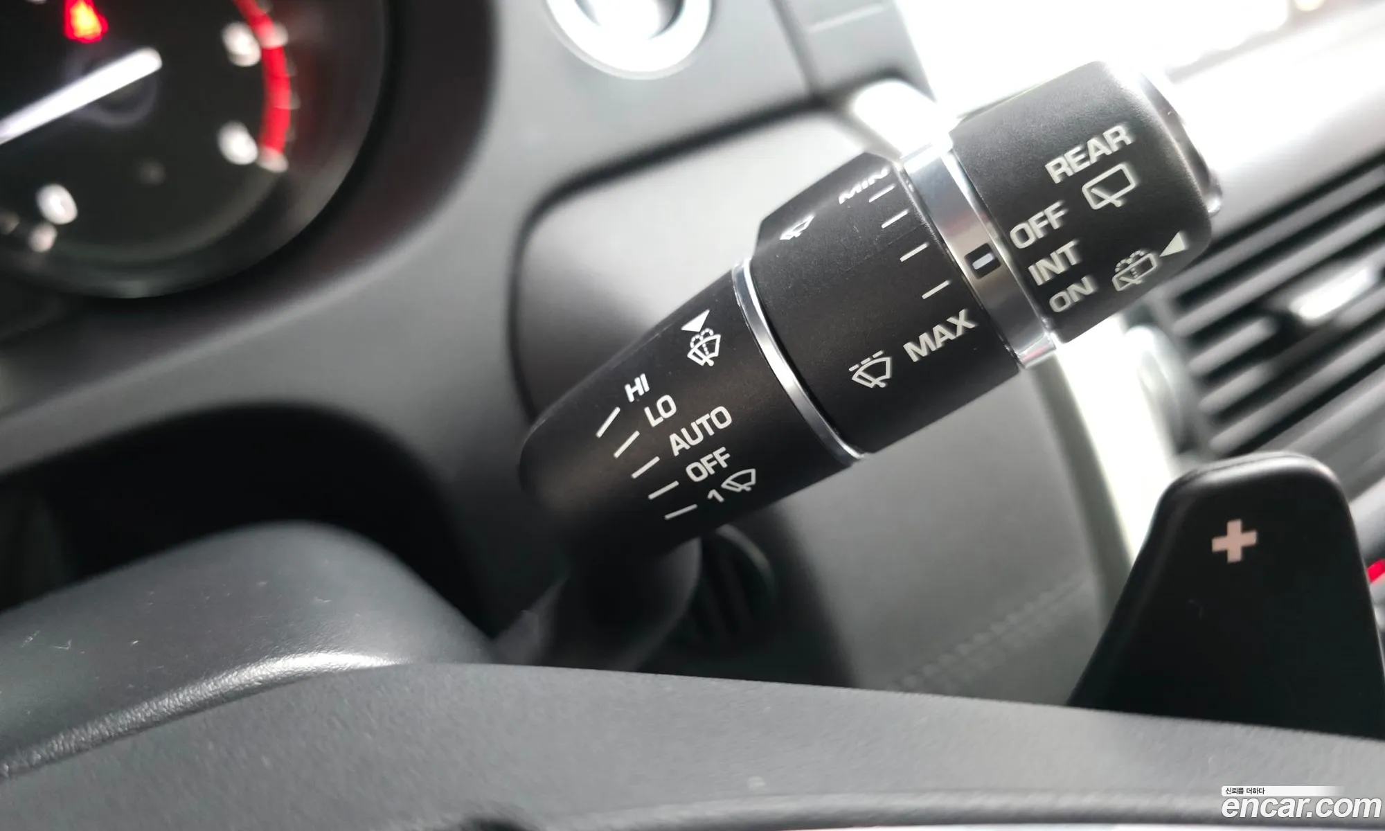 Land Rover Discovery Sport 2017 — 28