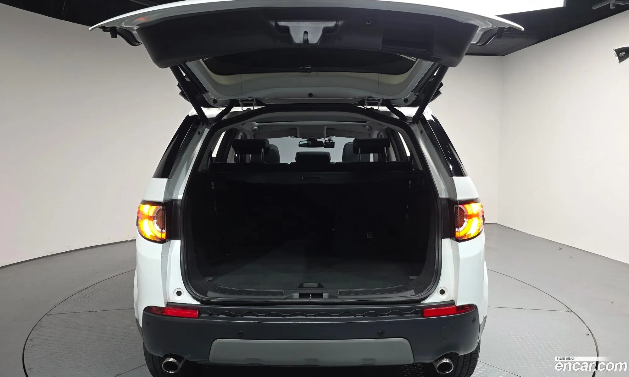 Land Rover Discovery Sport 2017 — 15