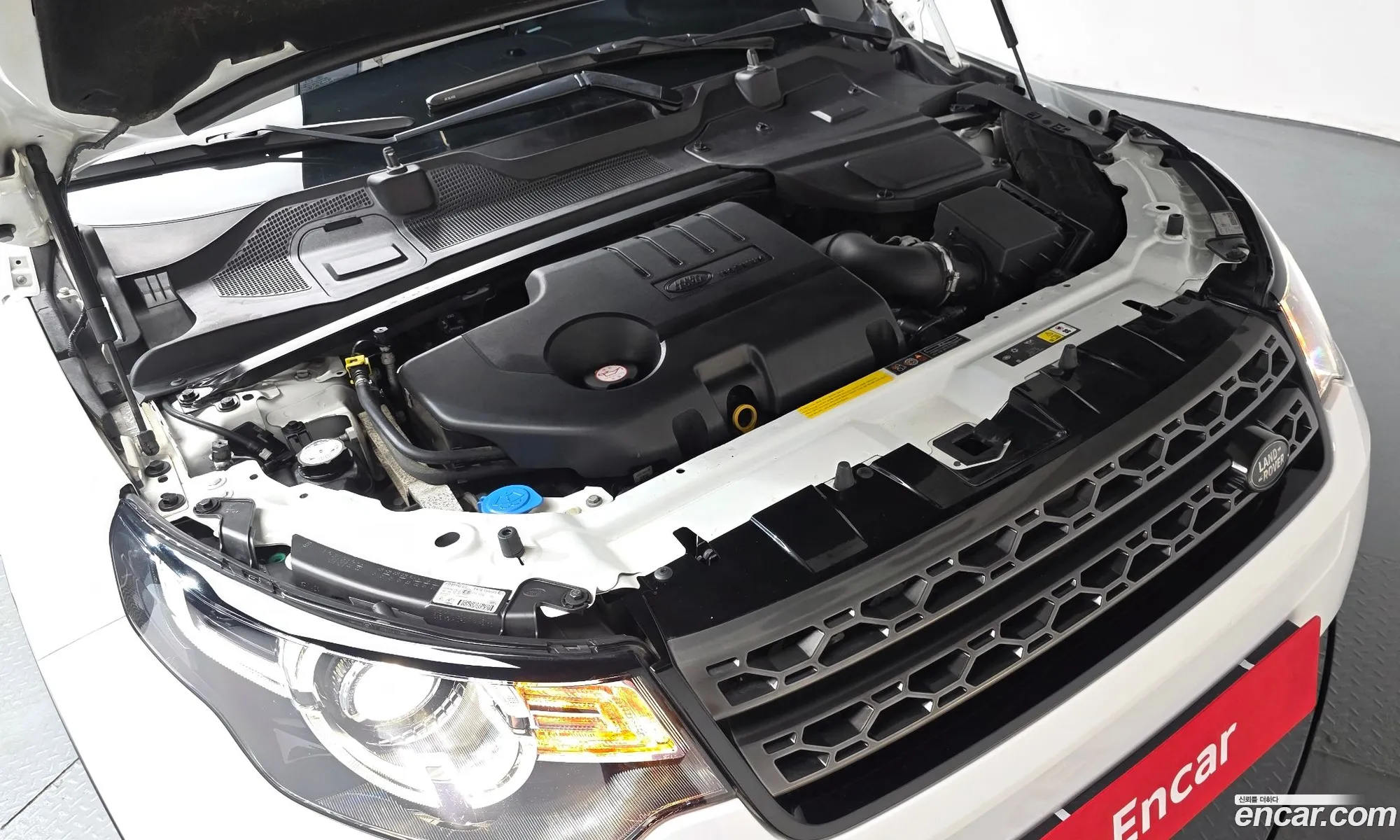 Land Rover Discovery Sport 2017 — 27