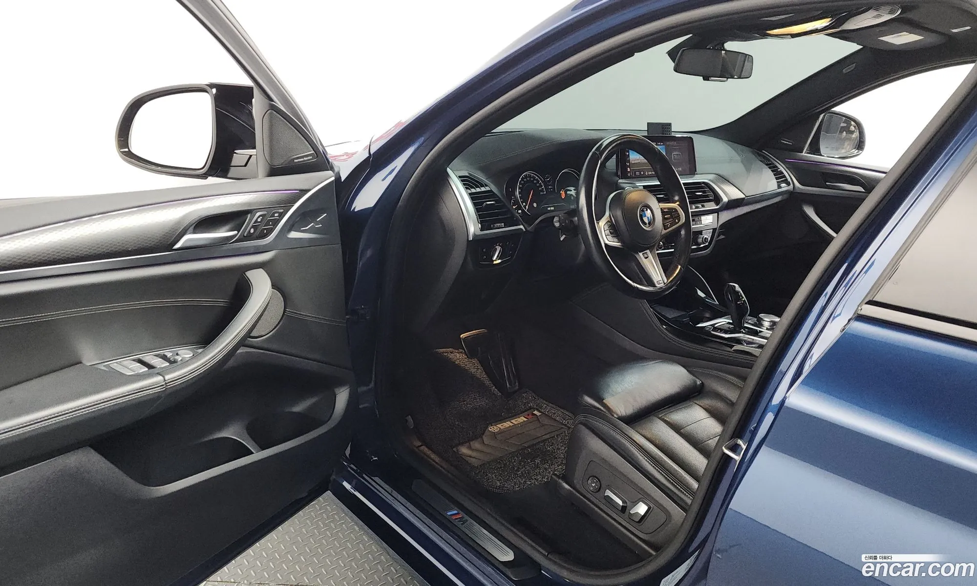 BMW X4 2019 WBAVJ5104KLP62745 — 10