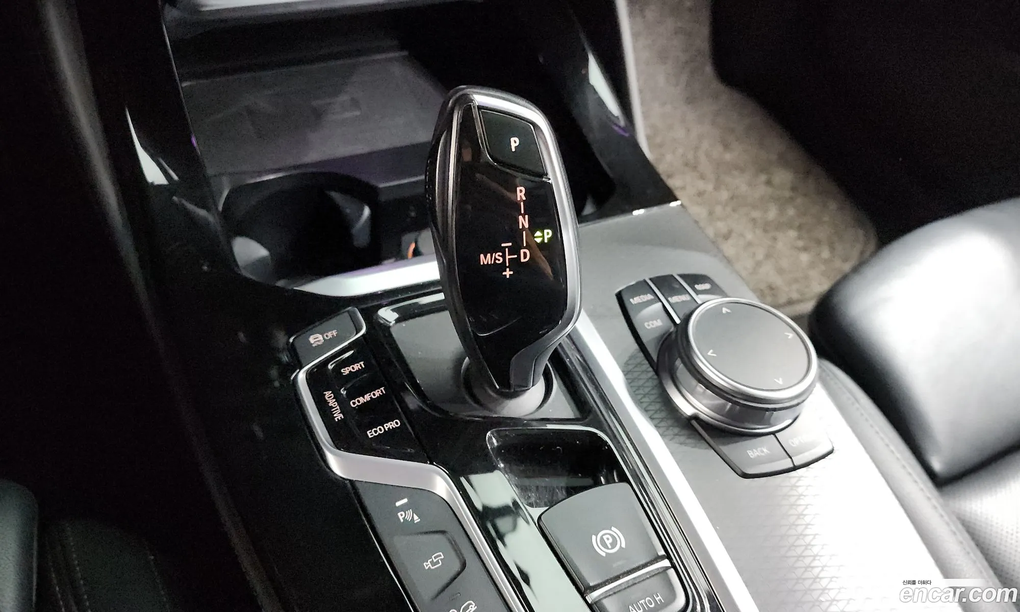 BMW X4 2019 WBAVJ5104KLP62745 — 5