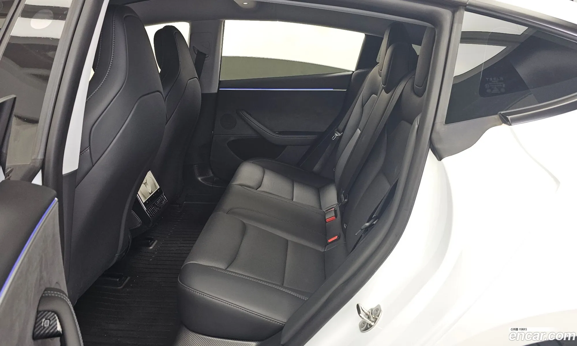 Tesla Model 3 2024 LRW3E7ETXRC191140 — 25