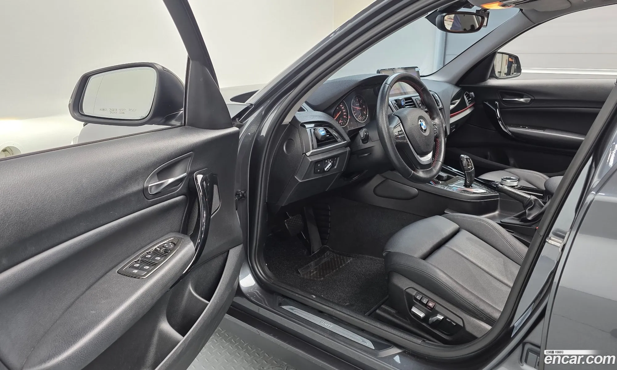 BMW 1 Series 2016 WBA1S5102G5D24817 — 2