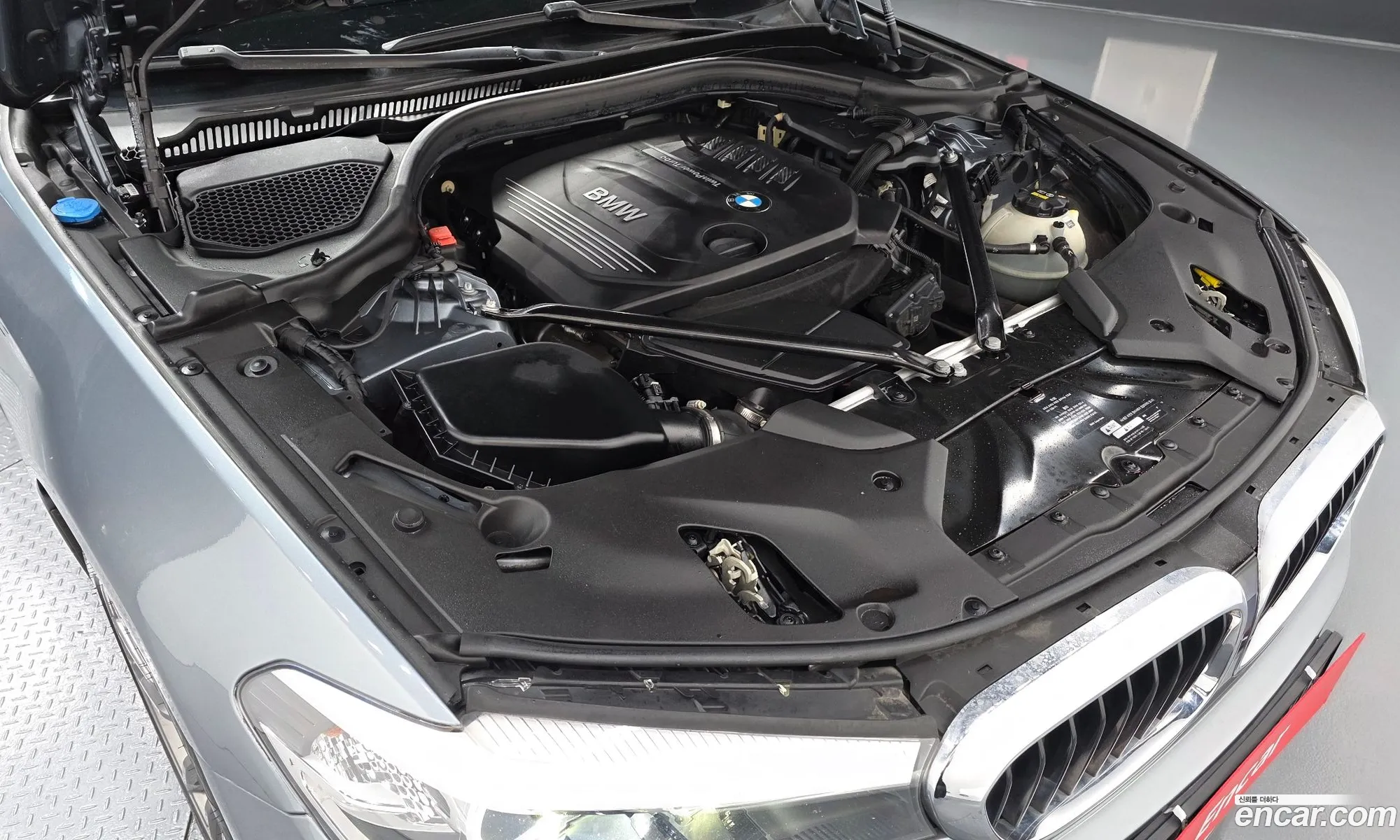 BMW 5 Series 2017 WBAJC3103JWB77376 — 11