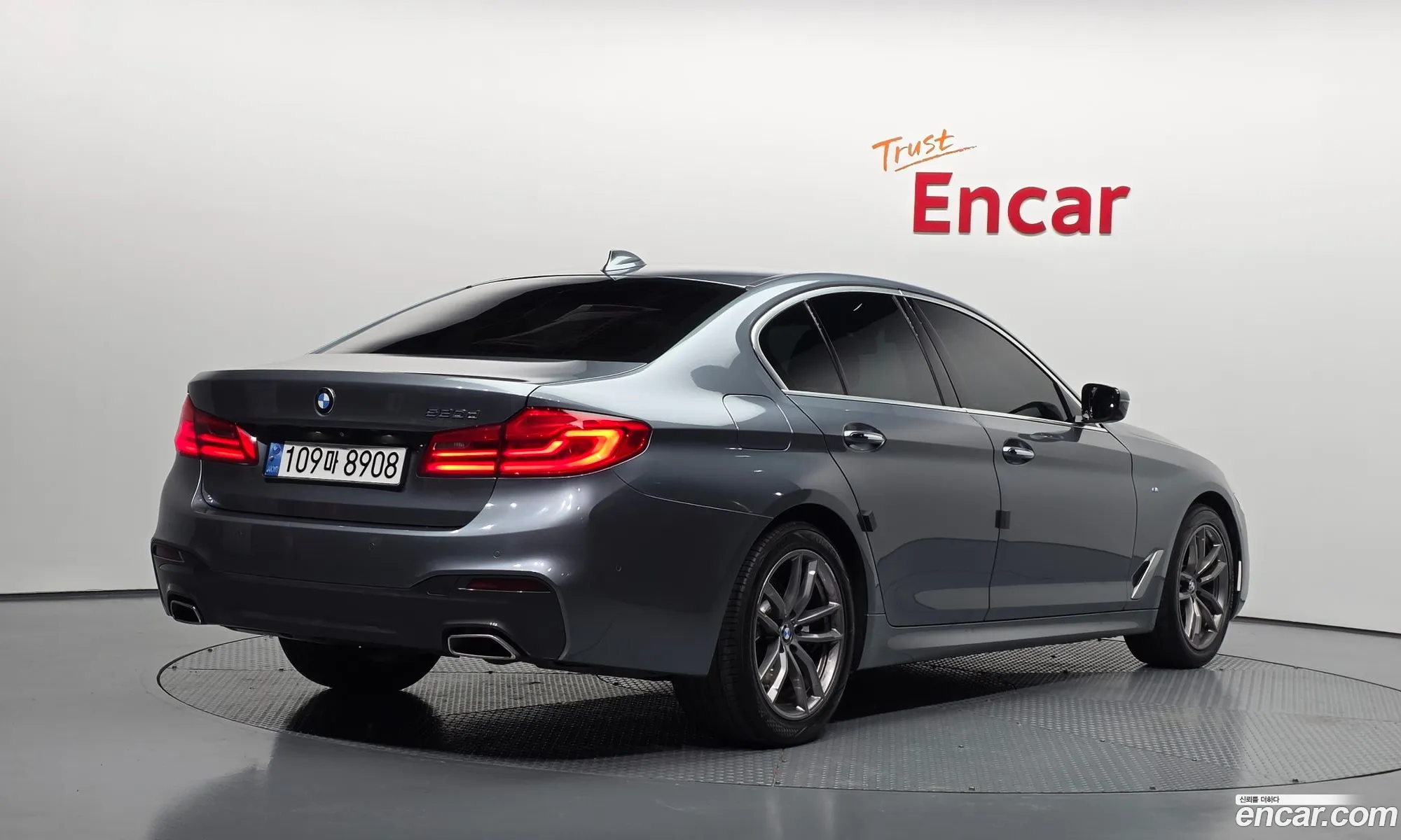 BMW 5 Series 2017 WBAJC3103JWB77376 — 10