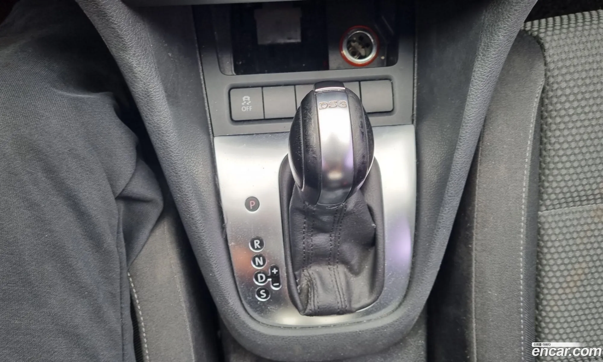 Volkswagen Golf 6th Gen 2011 — 5