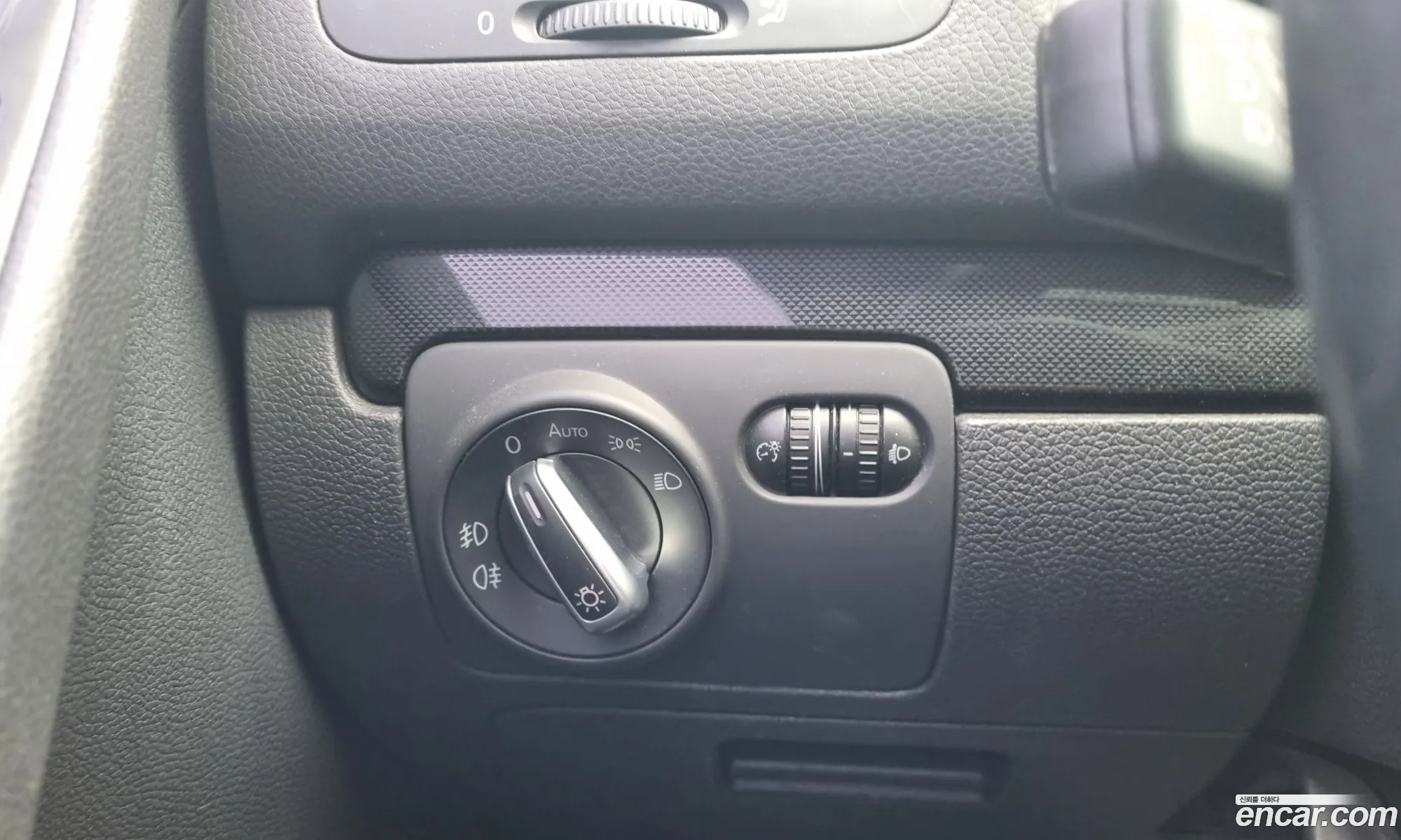Volkswagen Golf 6th Gen 2011 — 16