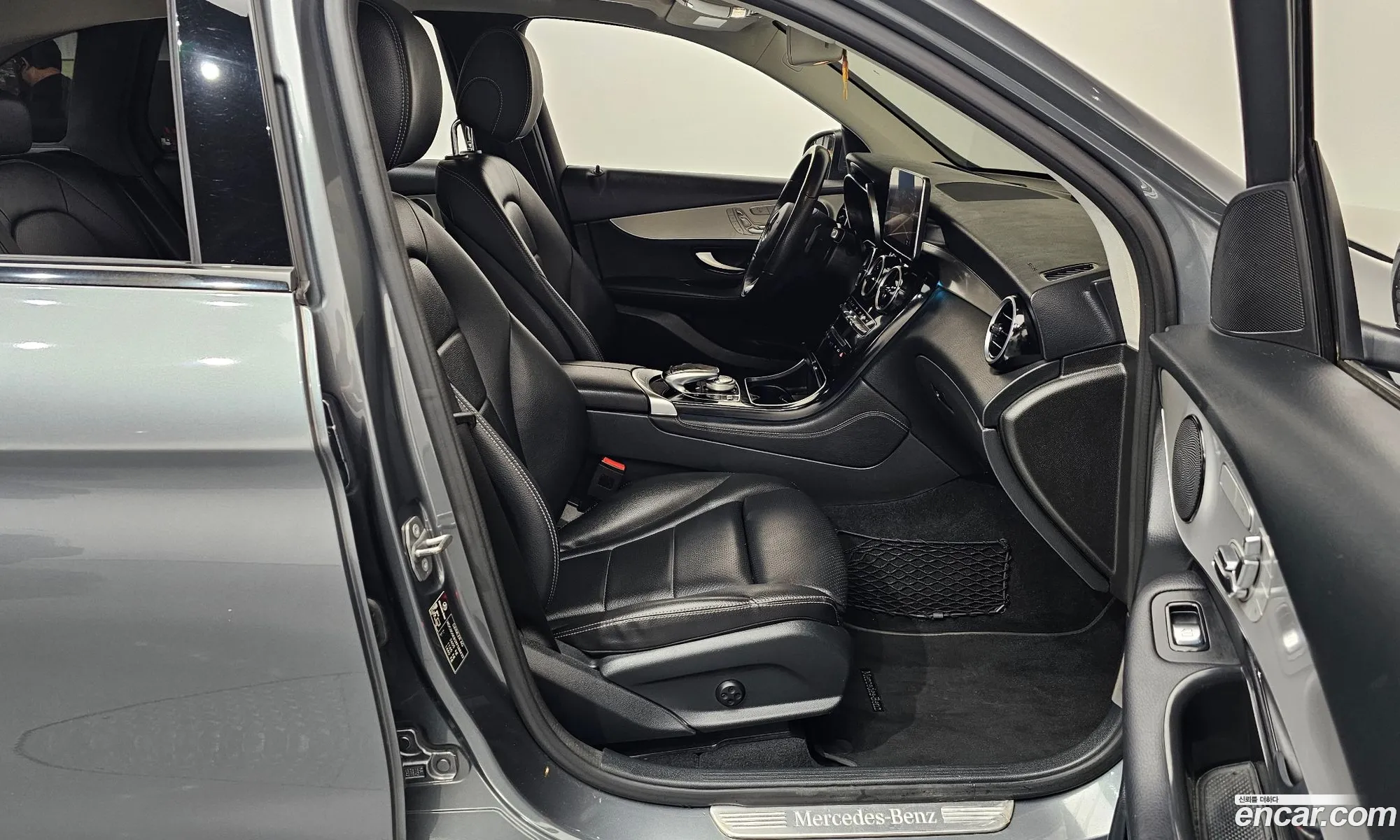 Mercedes-Benz GLC-Class X253 2019 — 31