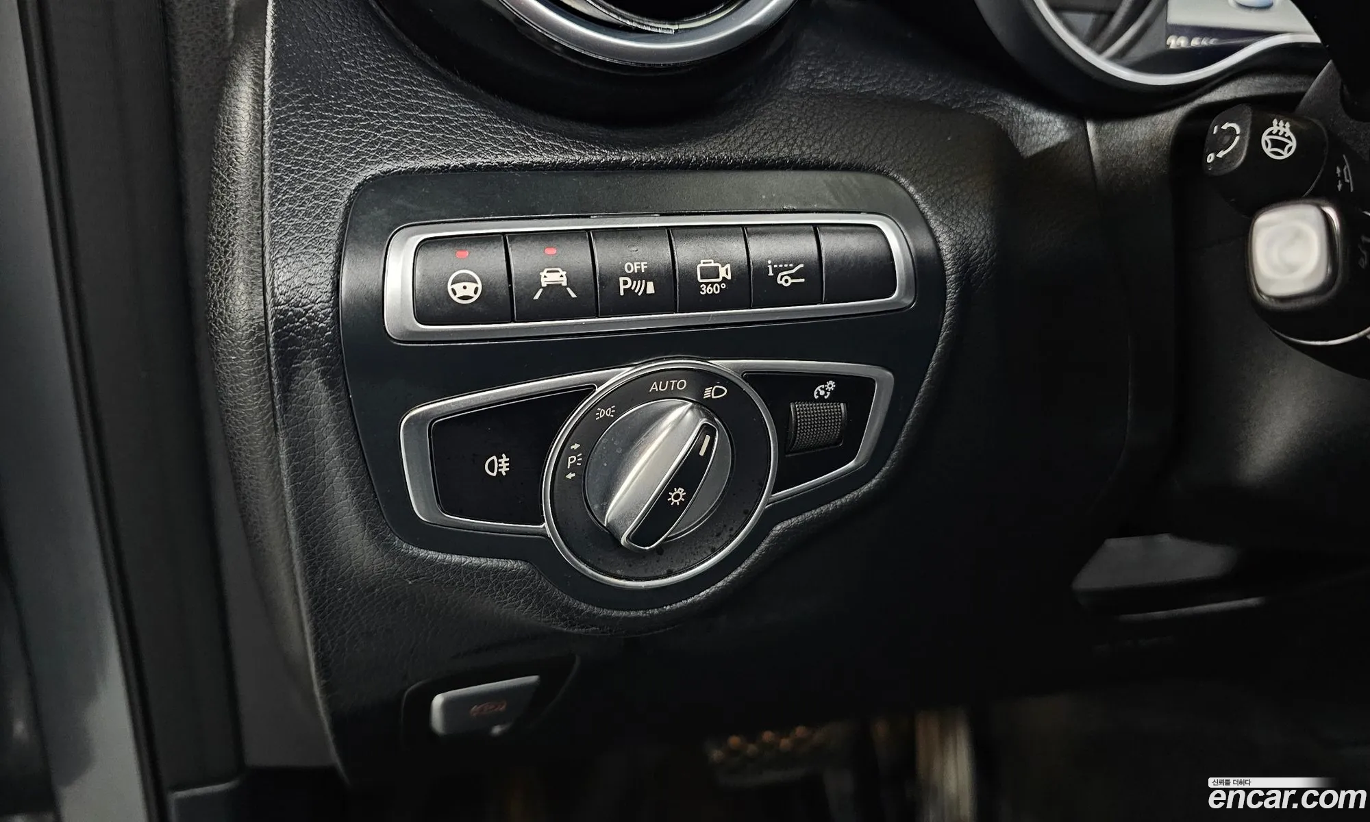 Mercedes-Benz GLC-Class X253 2019 — 28