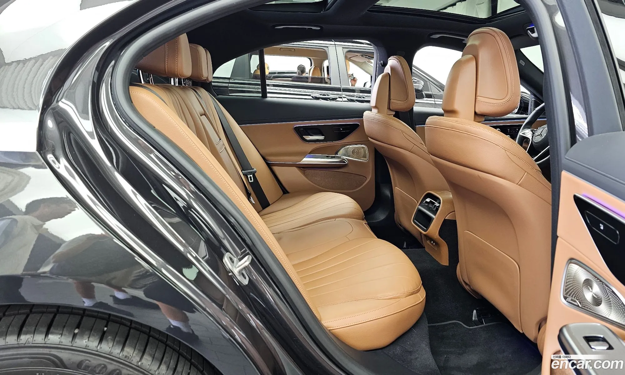 Mercedes-Benz E-Class W214 2024 — 22