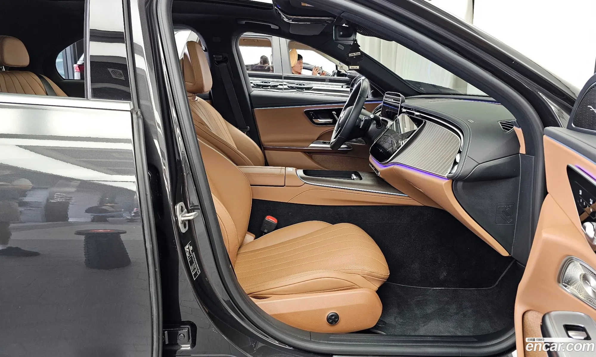 Mercedes-Benz E-Class W214 2024 — 4
