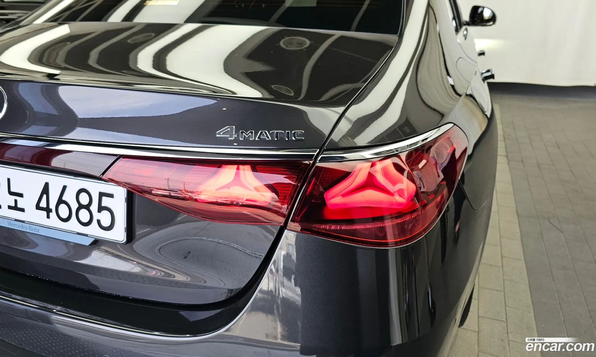 Mercedes-Benz E-Class W214 2024 — 11