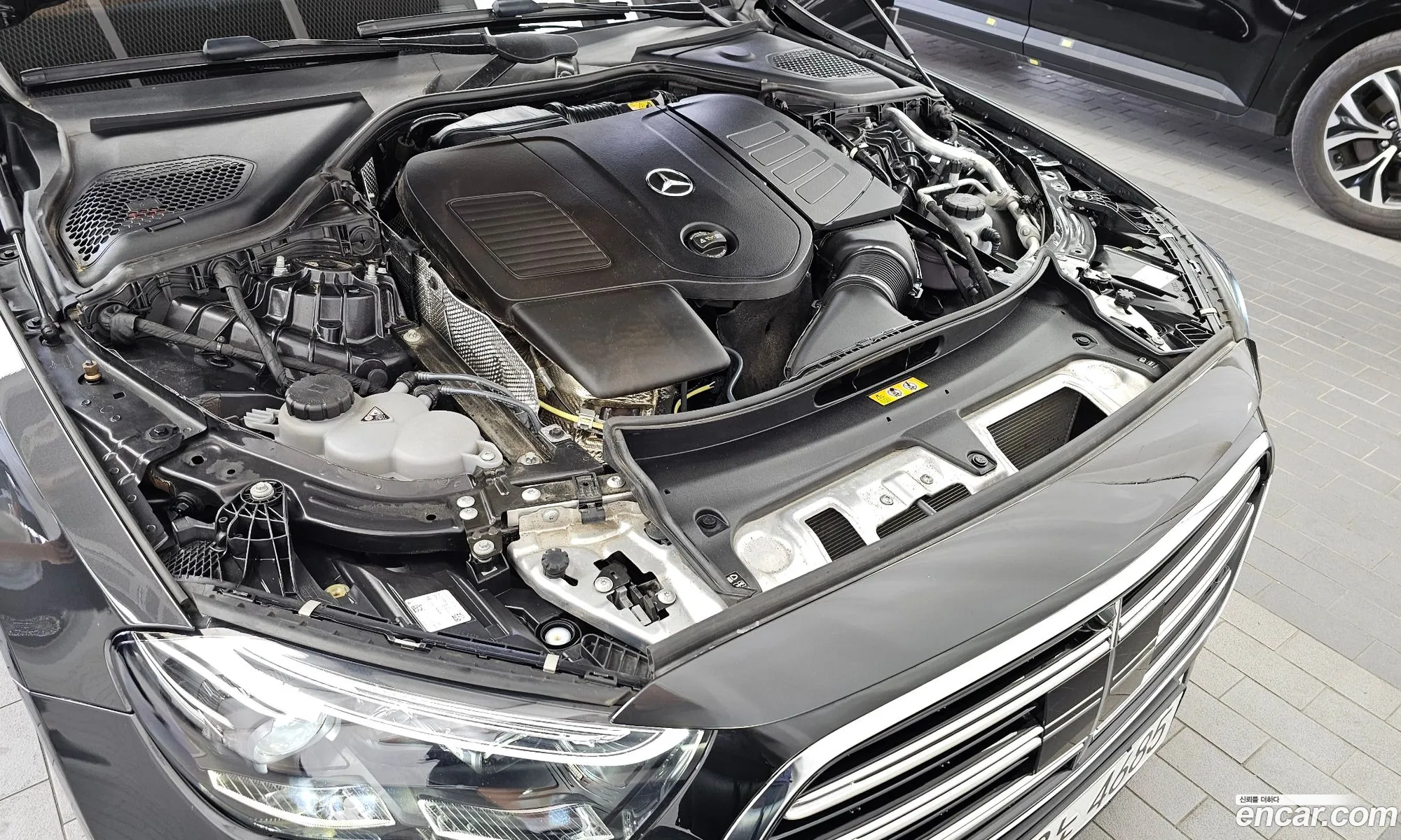 Mercedes-Benz E-Class W214 2024 — 18